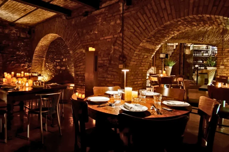 Cena a lume di candela alle Terme di Agrippa