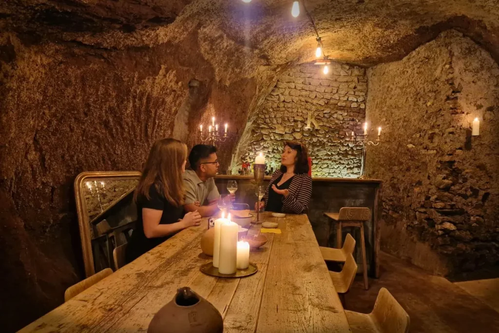Aperitivo a lume di candela nella Pigneto storica | Wine experience a Roma