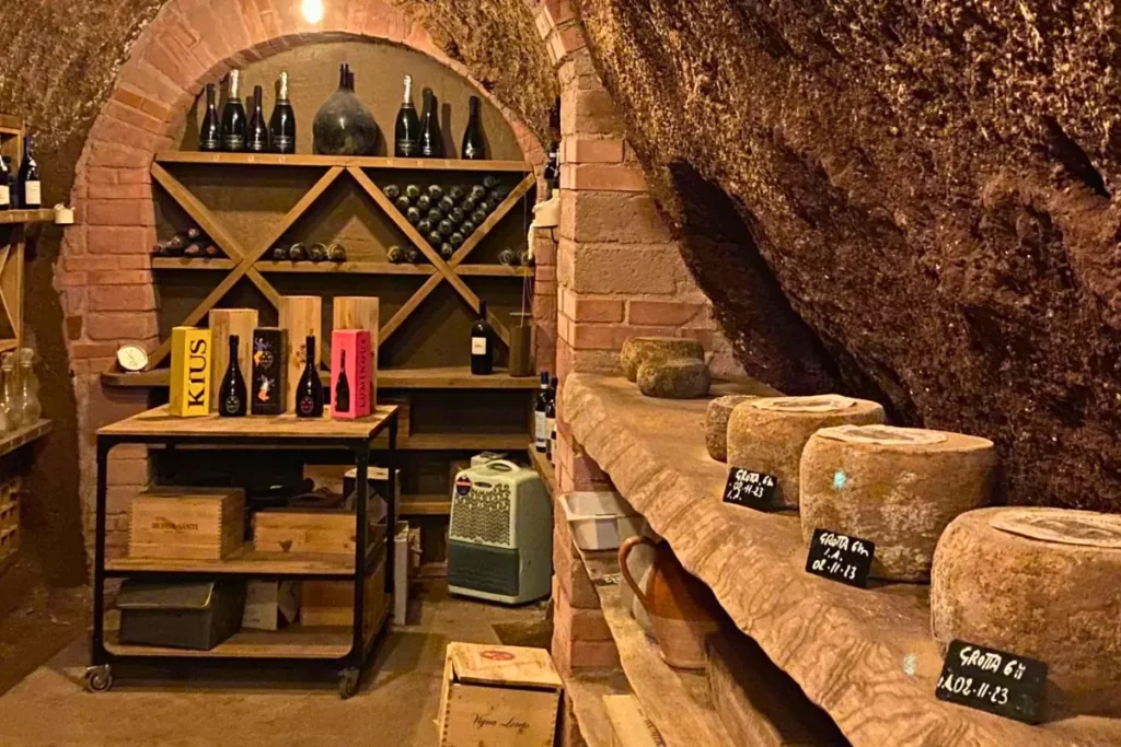 Aperitivo a lume di candela nella Pigneto storica | Wine experience a Roma