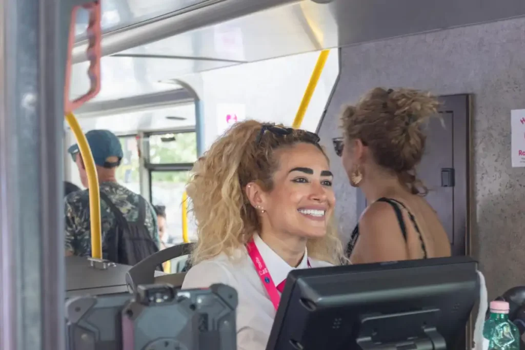 Hop on Hop off – Open Bus – The Pink I Love Rome Experience