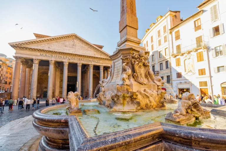 Tour giornaliero tra Piazze e Fontane di Roma e Musei Vaticani